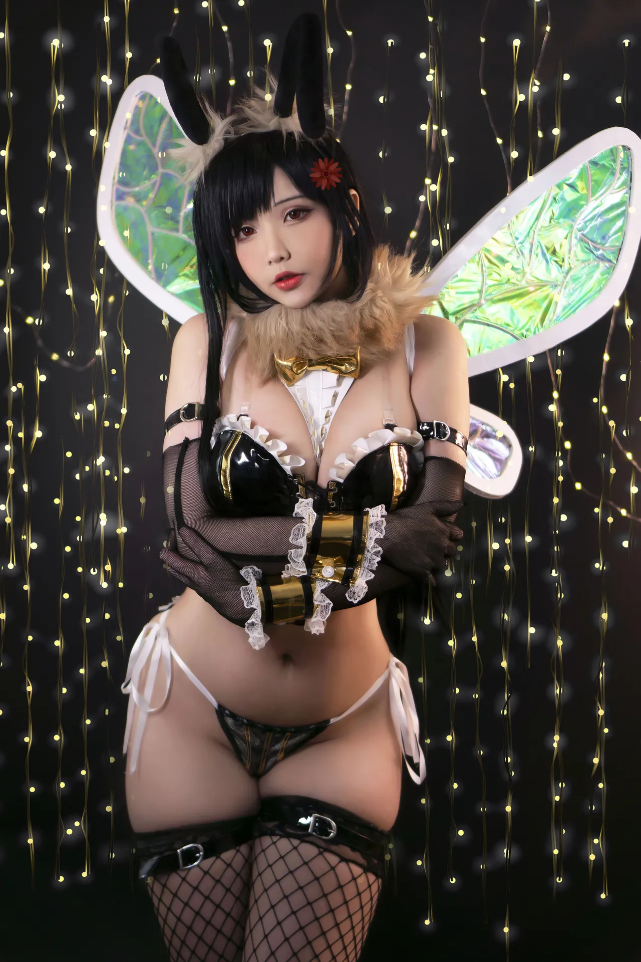 Hana Bunny - Queen Bee Tifa-erohere1.webp